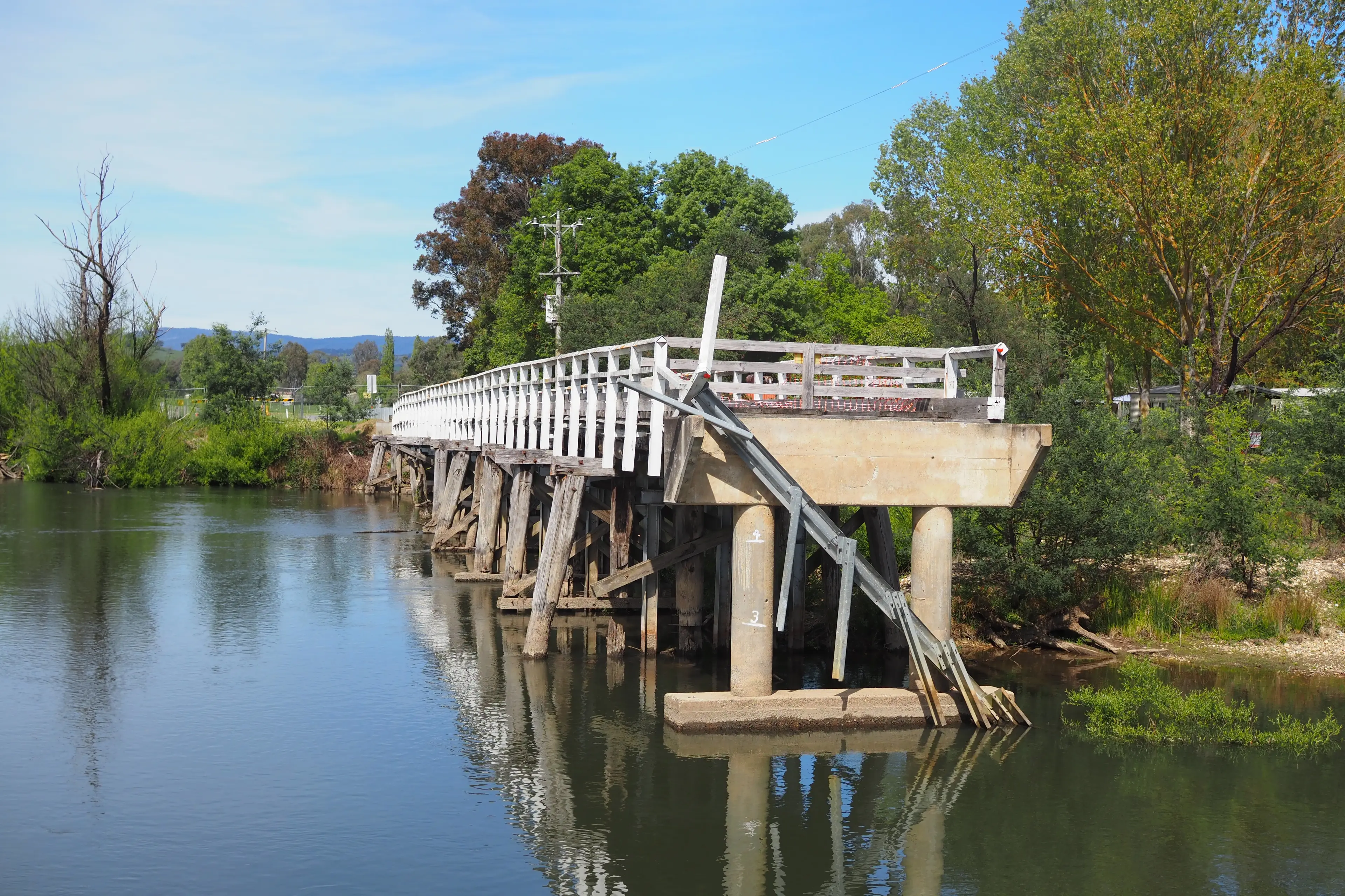 Breakaway Bridge in Acheron to be built back better